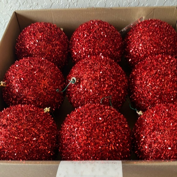 Wondershop: 9 Red Glitter Ornament Set - Picture 10 of 11
